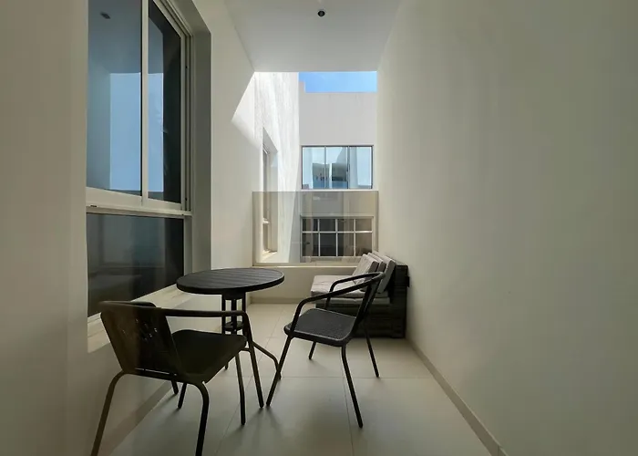 Studio With Balcony At Al-Malqa